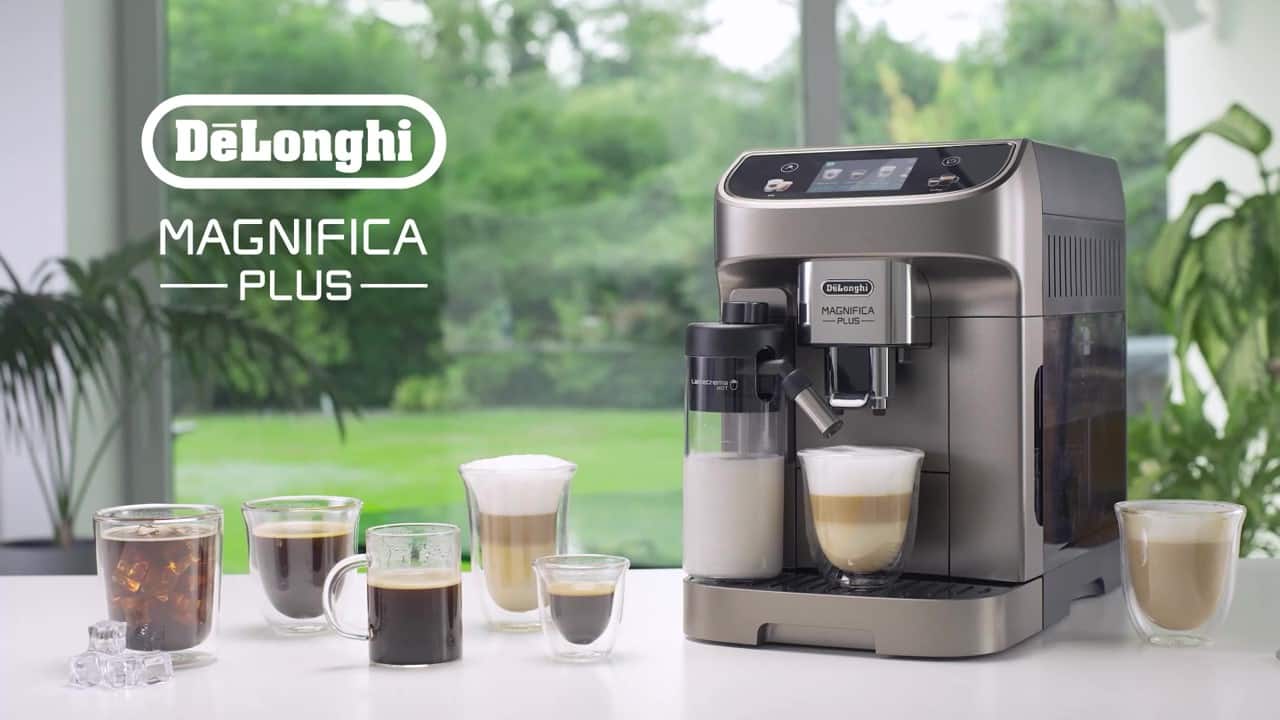 De’Longhi Magnifica Plus – zanurz się w świecie kawowych doznań - frame at 0m0s.jpg