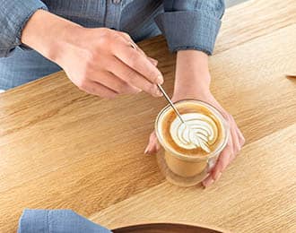 latte art masterclasses at delonghi sydney coffee lounge in sydney